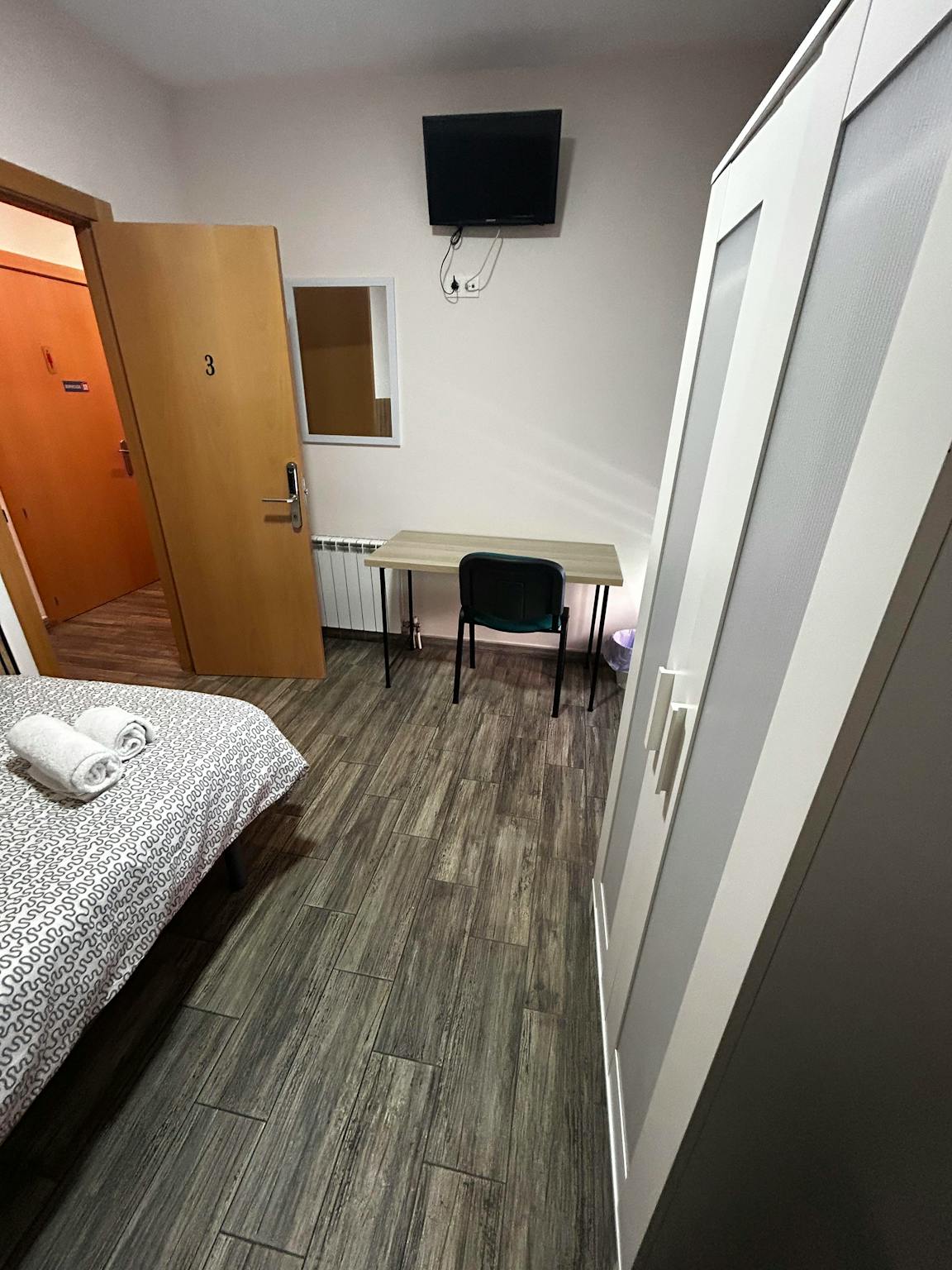  Private Room  -  Calle Tarifa, León  - Gallery -  1