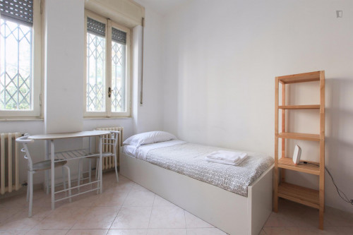 Homely studio near Pasteur metro station