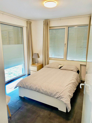 Edward Masseystraat, Amsterdam