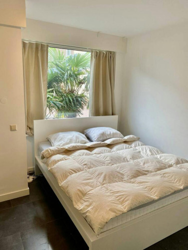 Edward Masseystraat, Amsterdam