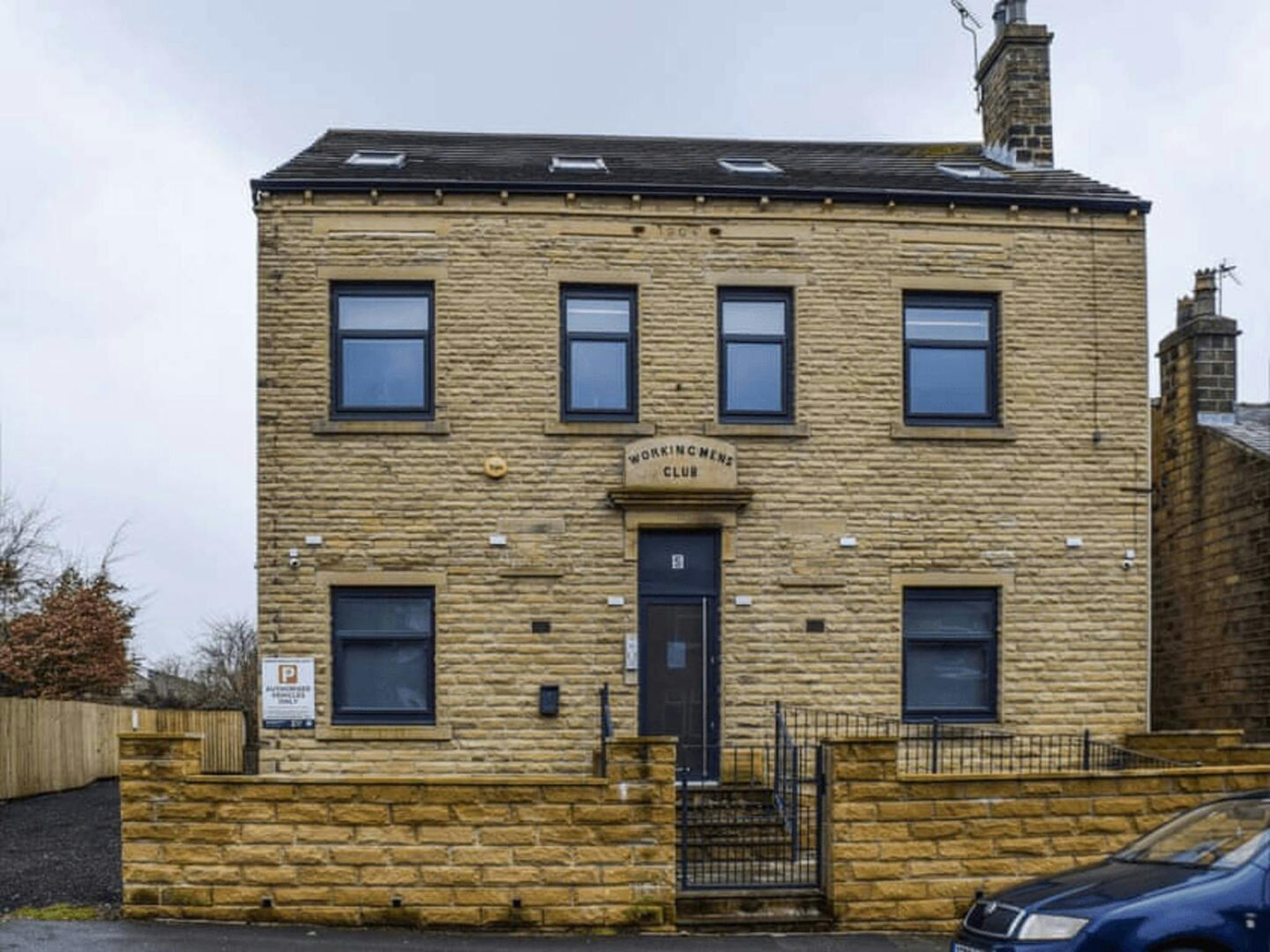  Entire Place  -  Saint John's Avenue, Huddersfield  - Gallery -  1