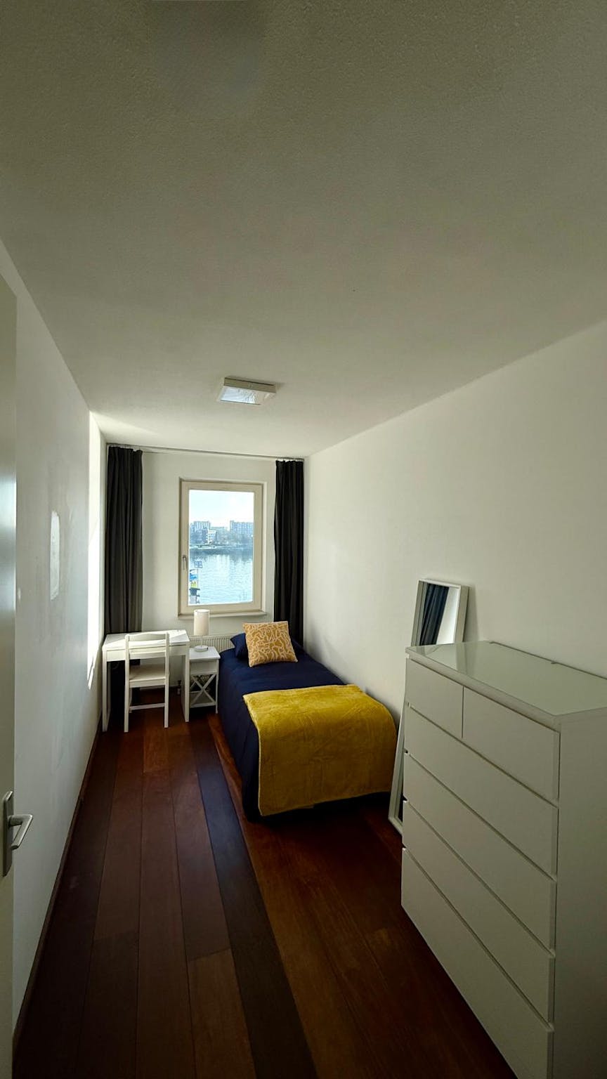  Private Room  -  Maashaven Noordzijde, Rotterdam  - Gallery -  2