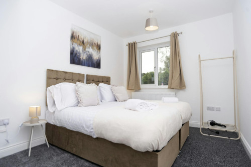 Ironbridge Road, Telford - Gallery - 9
