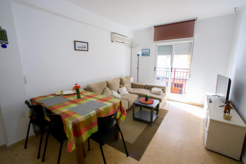Cozy single bedroom in a 4-bedroom apartment near València-Cabanyal train station - Gallery - 26