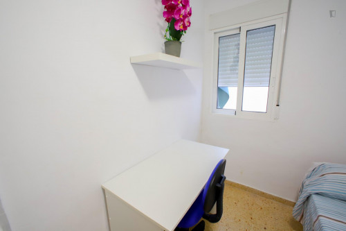 Cozy single bedroom in a 4-bedroom apartment near València-Cabanyal train station - Gallery - 23