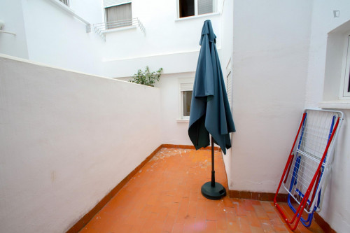 Cozy single bedroom in a 4-bedroom apartment near València-Cabanyal train station - Gallery - 14