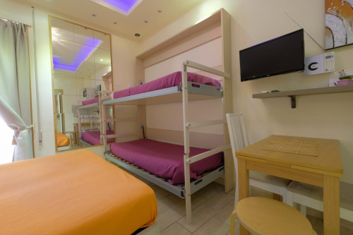 Alluring studio flat near Re Di Roma metro station