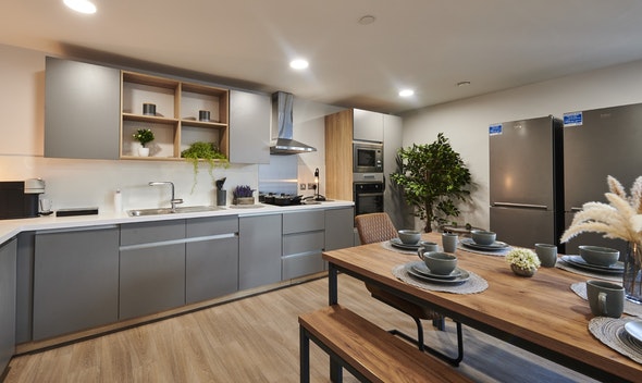  En-Suite Gold  -  York House  - Gallery -  3