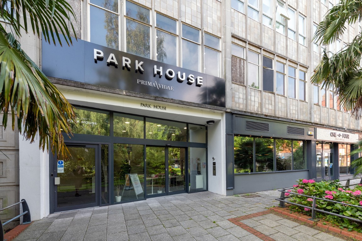 Collegiate Park House