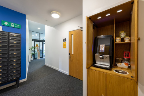 Collegiate Park House - Gallery - 13