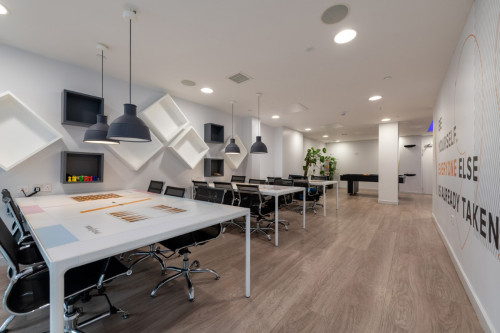 Collegiate Middle Street - Gallery - 28