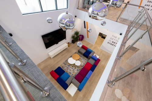 Collegiate Middle Street - Gallery - 22