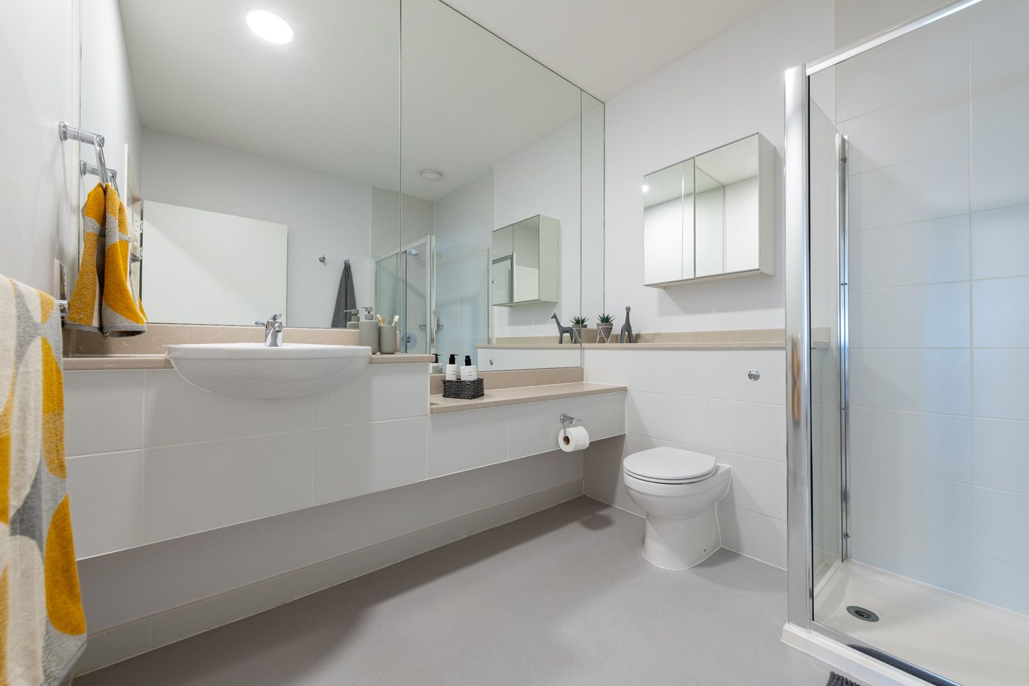  Luxury Plus Studio  -  Collegiate Middle Street  - Gallery -  4