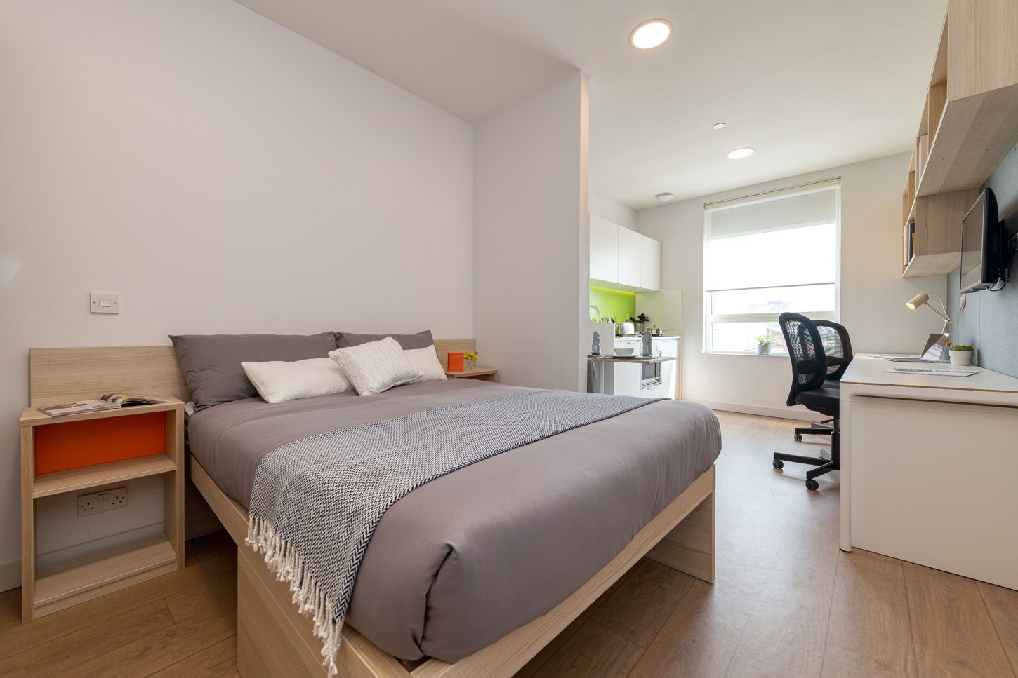  Luxury Plus Studio  -  Collegiate Middle Street  - Gallery -  1