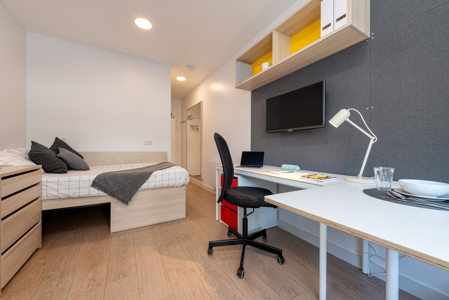  Standard Studio  -  Collegiate Middle Street  - Gallery -  4