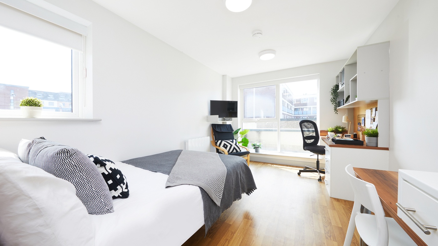  Luxury Plus Studio  -  Earlsdon Street  - Gallery -  5