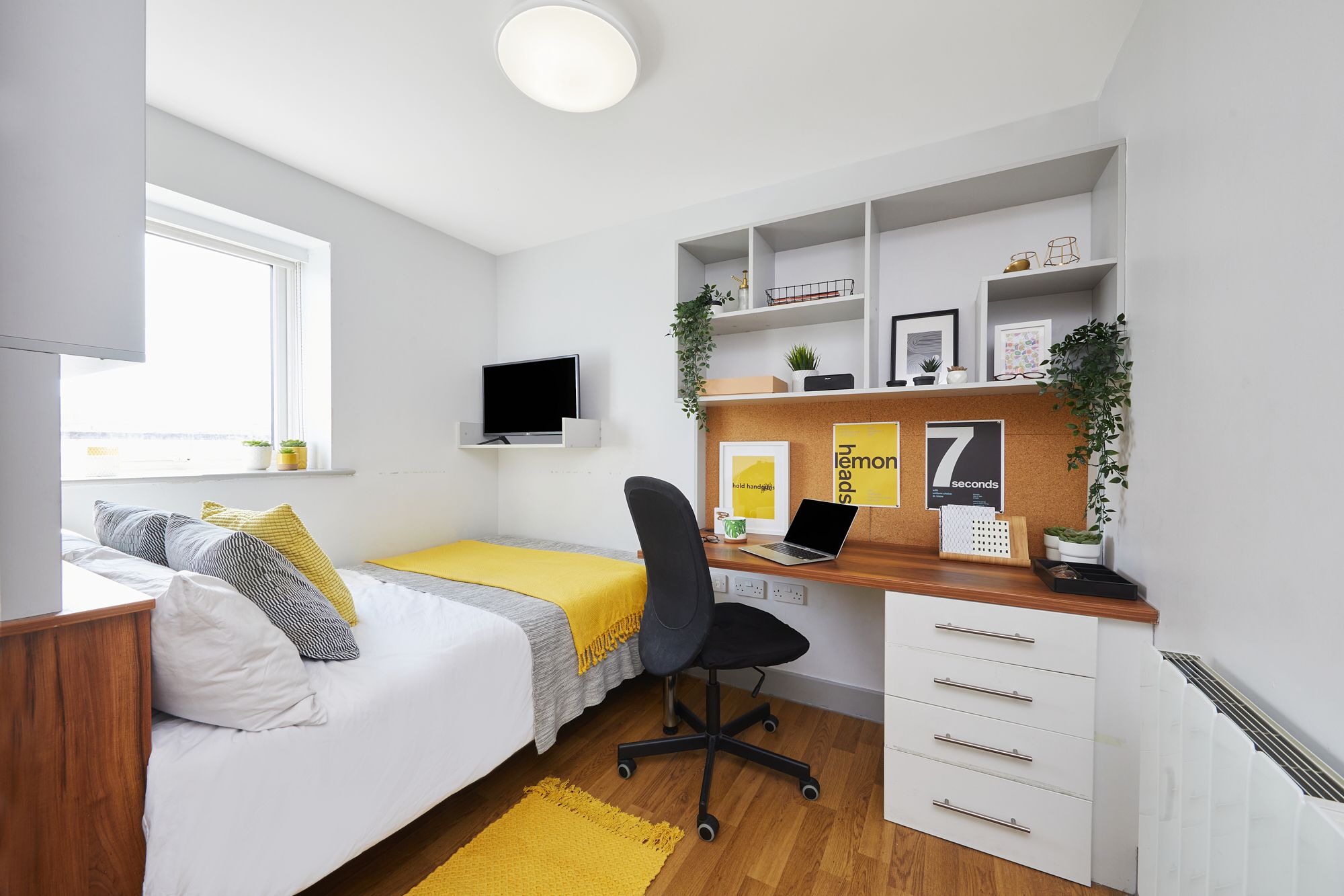  Premium Studio  -  Collegiate St James Street  - Gallery -  1