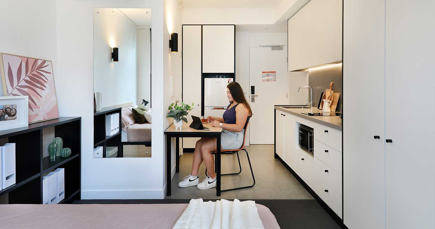  Standard Studio Apartment  -  Iglu Melbourne City  - Gallery -  2