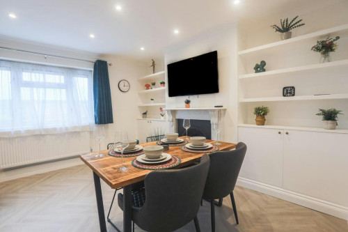 Weston Grove, Bromley