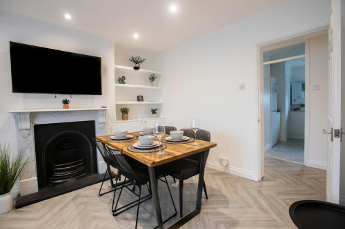 Weston Grove, Bromley