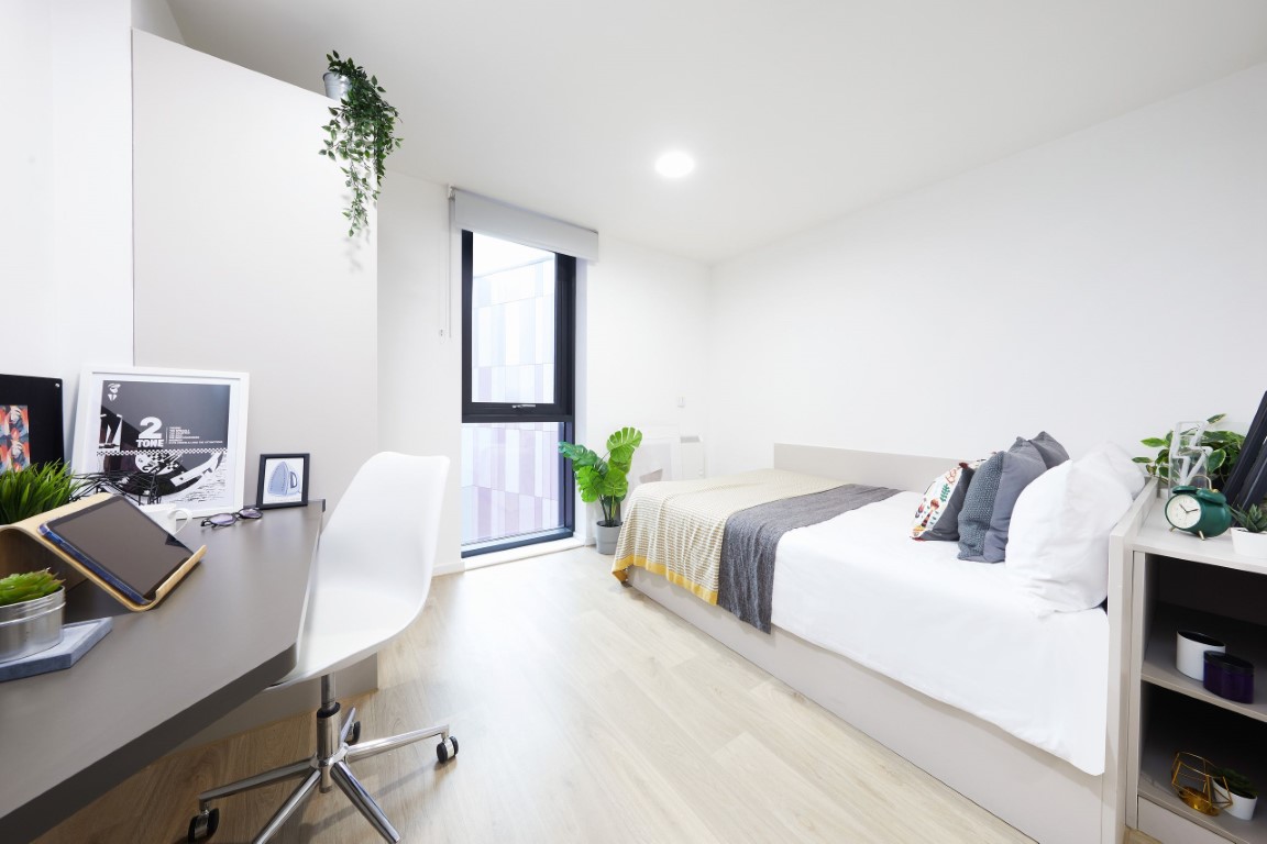  Silver Studio  -  Collegiate Bagot Street  - Gallery -  1