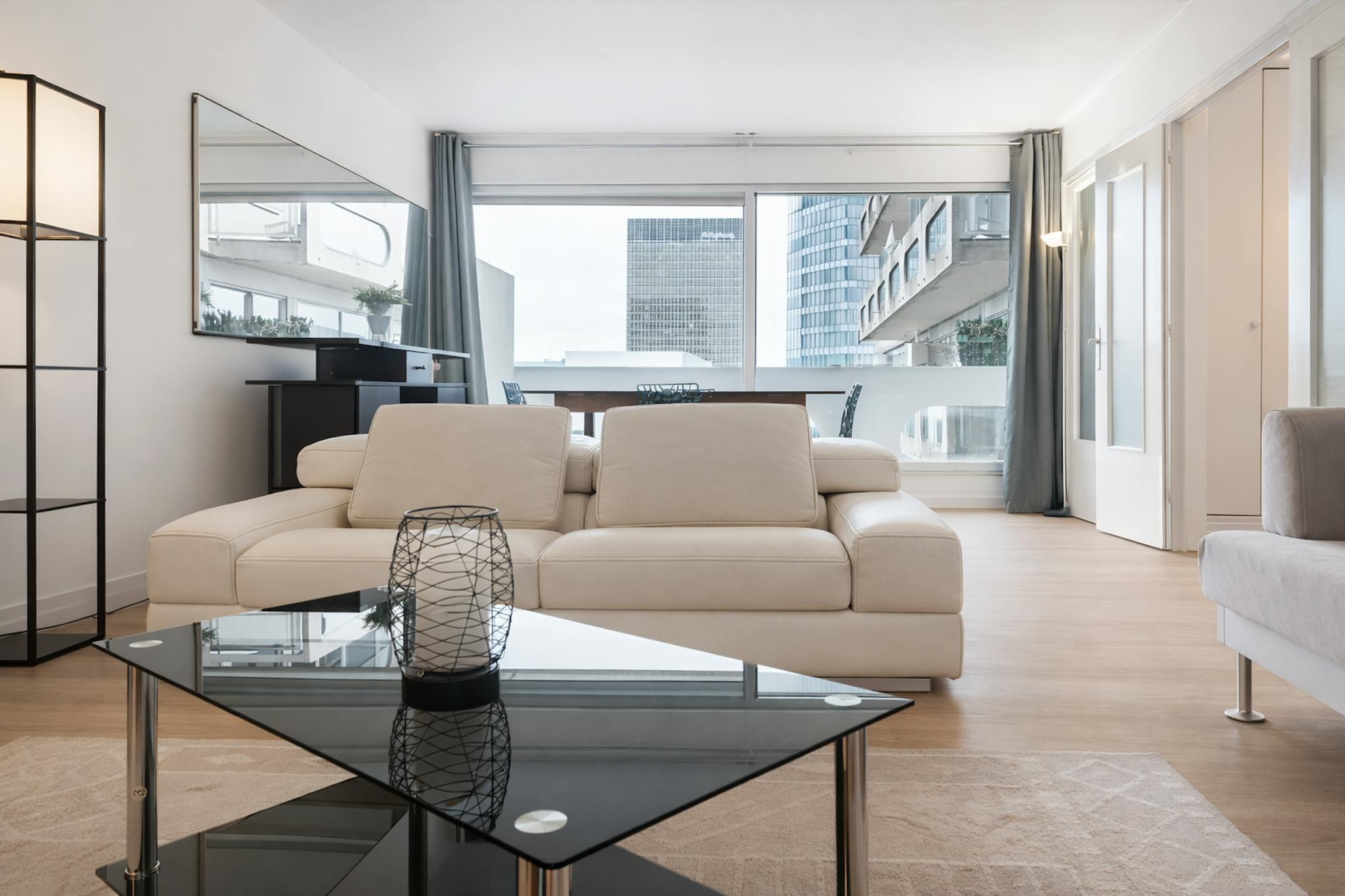  Entire Place  -  Galerie des Damiers, Courbevoie  - Gallery -  1