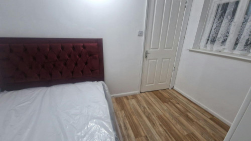 Violet Avenue, Uxbridge - Gallery - 11
