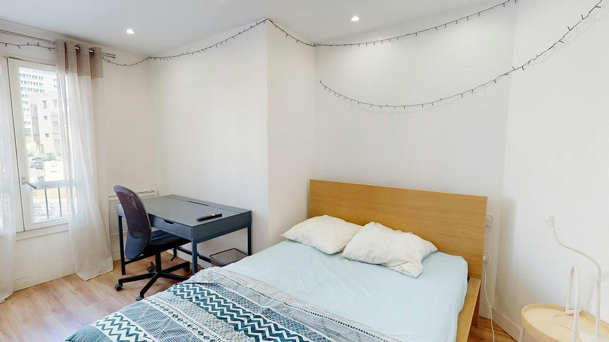  Private Room  -  Rue des Remparts, Toulon  - Gallery -  3