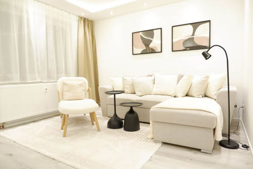 Modern 2-Room Apartment - Terrace & Parking - Gallery - 12