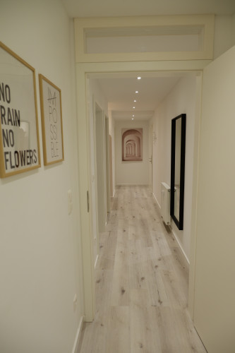 Modern 2-Room Apartment - Terrace & Parking - Gallery - 16