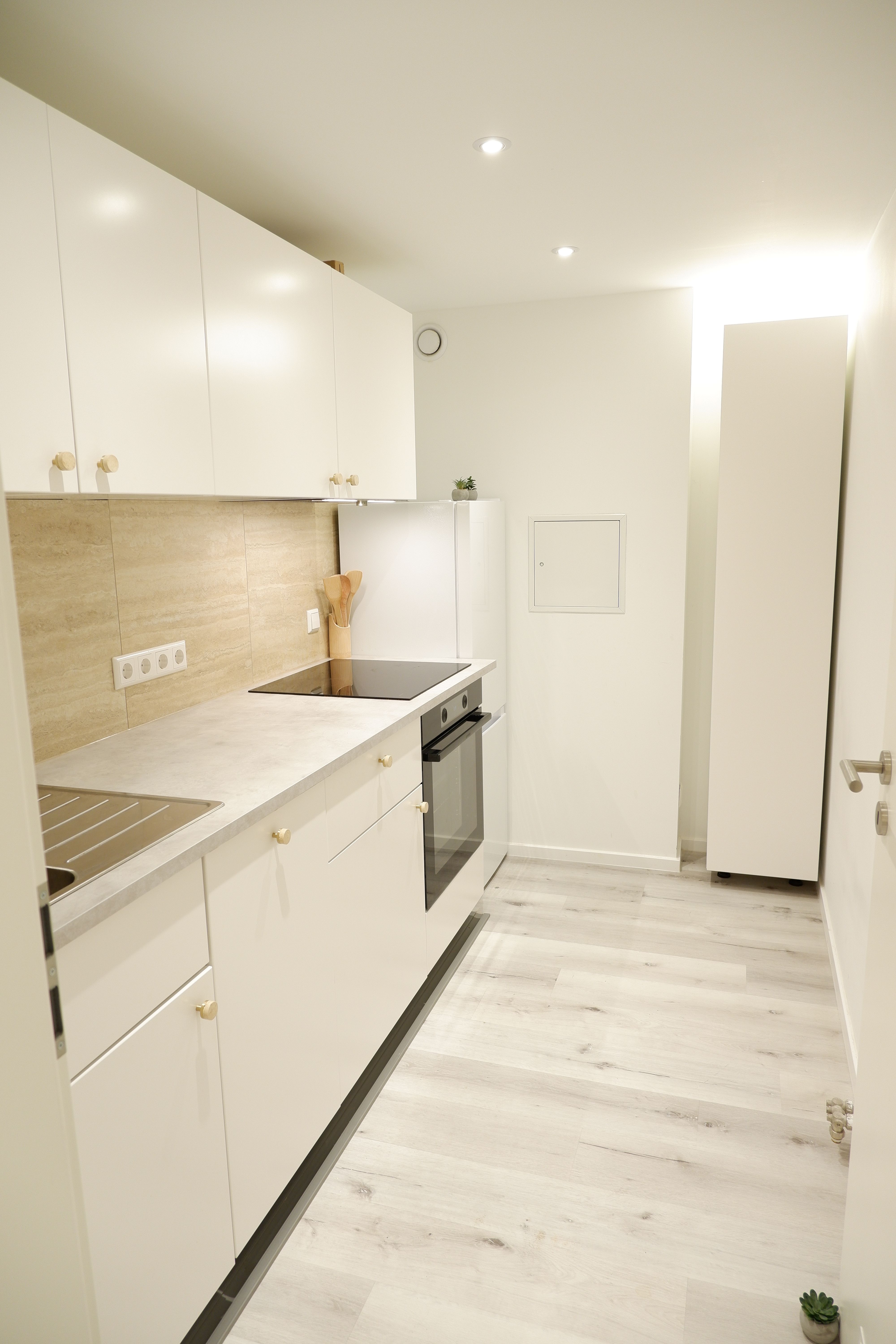 Modern 2-Room Apartment - Terrace & Parking - 18