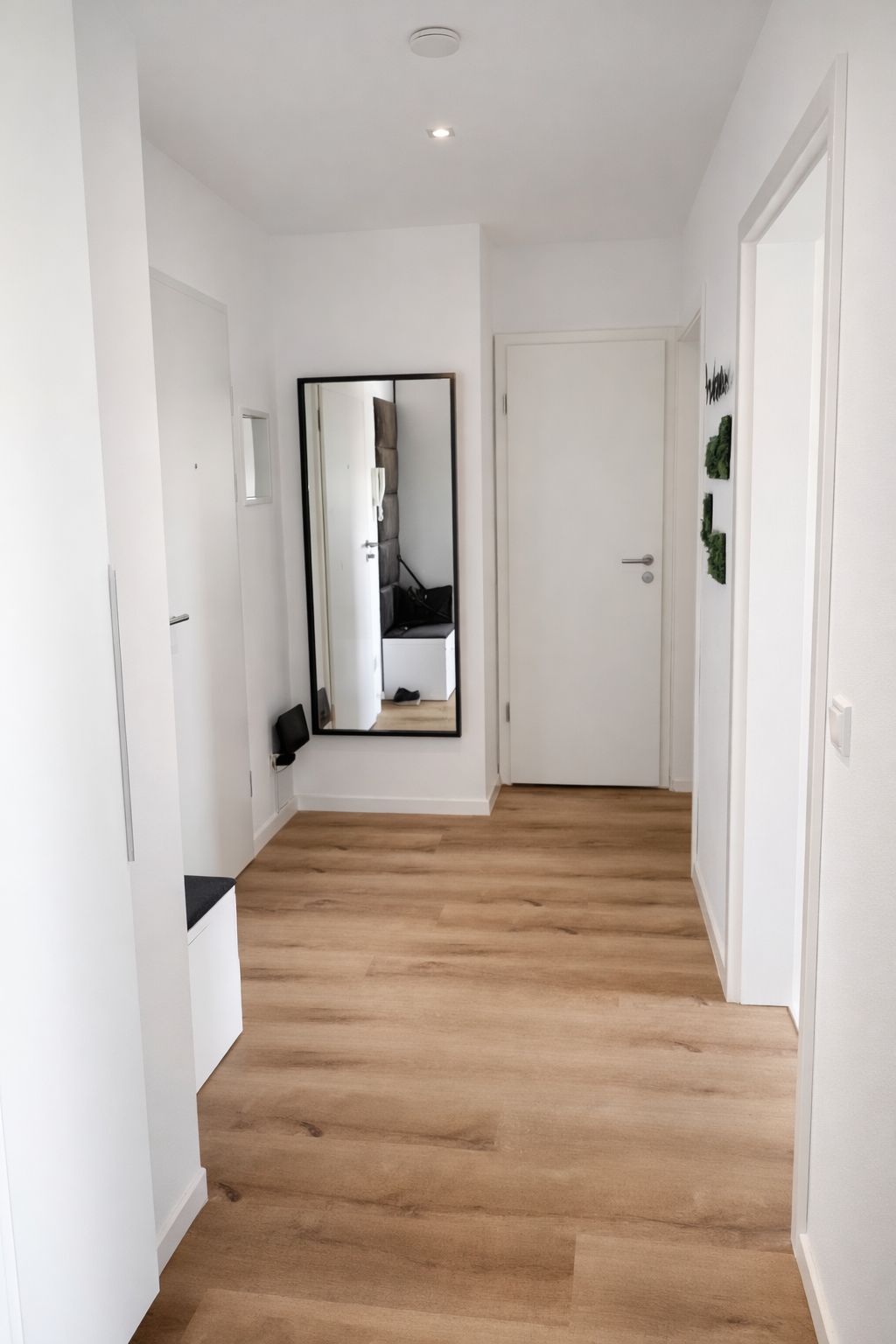  Modern, Fully Equipped 2-Room Apartment In Oftersheim – Furnished & Temporary Living  -  Modern, Fully Equipped 2-Room Apartment in Oftersheim – Furnished & Temporary Living  - Gallery -  2