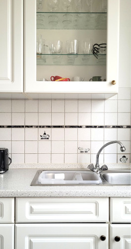 Rosemarie - Bright and quite two-room flat with fast internet embraces concentration and contemplation