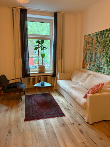 Quiet, new renovated apartment in Düsseldorf