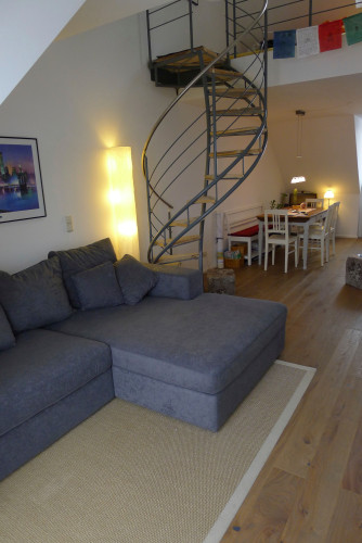 Charmante Dachgeschosswohnung mit Galerie und Französischem Balkon