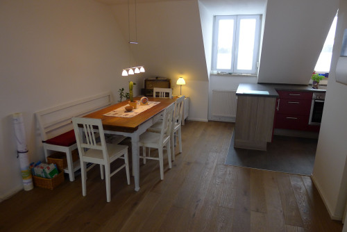 Charmante Dachgeschosswohnung mit Galerie und Französischem Balkon