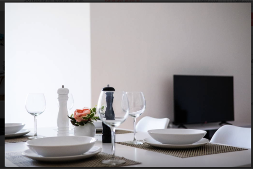 SPACIOUS 2-ROOM APARTMENT SCHIVELBEINER STRASSE