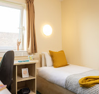  بلاتينوم اونسويت  -  نيو بورت ستيودنت فاليدج  - Gallery -  7