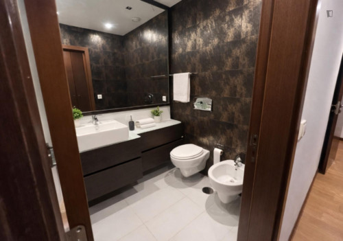 Modern 2 Bedroom Apartment close to ISEC University  - Gallery -  5