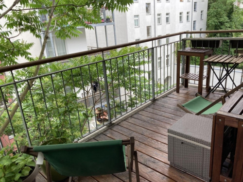 Modern 2 bedroom apartment in Mitte