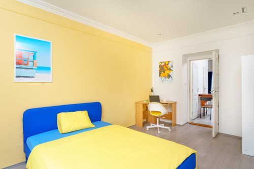 Beautiful and sunny double bedroom in Jezerka