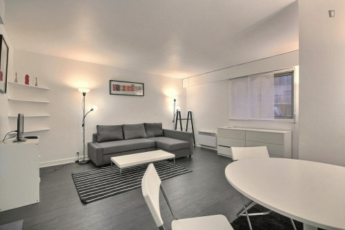 Homely studio in Neuilly-sur-Seine