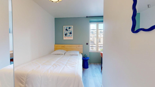 Delightful double ensuite bedroom in Épinettes