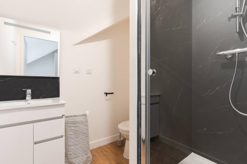 Charming double ensuite bedroom in Orvault - Gallery - 5