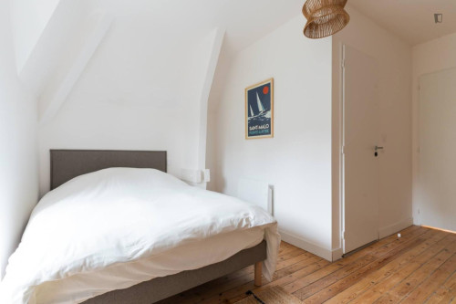Charming double ensuite bedroom in Orvault