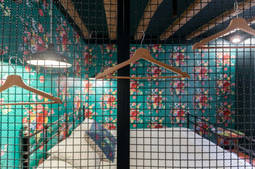 Frida Kahlo studio at Catalunya Square - Gallery - 15