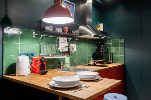 Frida Kahlo studio at Catalunya Square - Gallery - 6