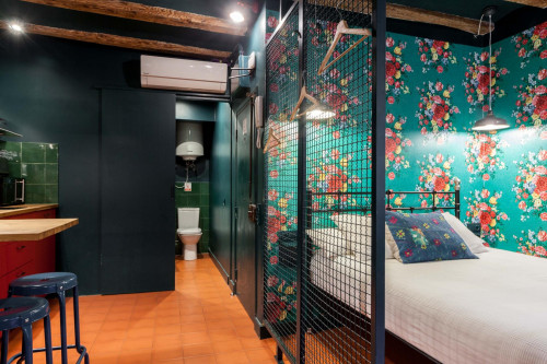 Frida Kahlo studio at Catalunya Square - Gallery - 14