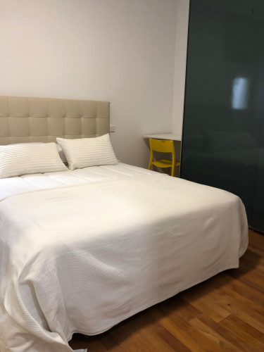 APARTMENT IN ARGUELLES