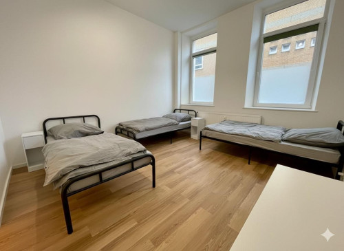 Fitter's apartment / employee accommodation for up to people – fully furnished